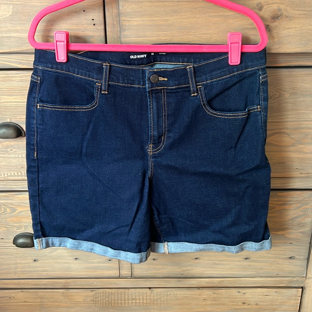 NWOT Old Navy mid rise denim shorts sz 12